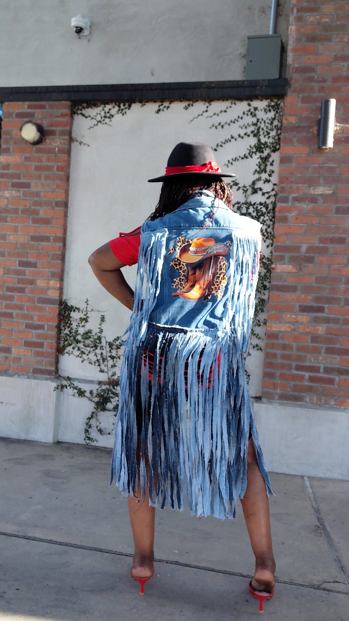 DENIM COWGIRL STRING IT VEST JACKET