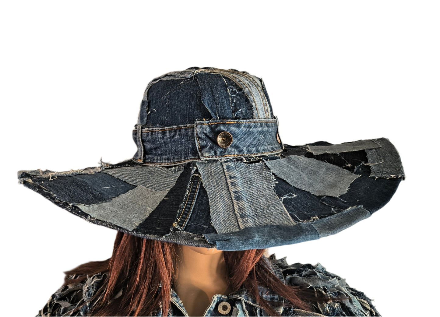 RUGGED STYLE PATCH DENIM SKIRT WITH RUGGED STYLE DERBY HAT
