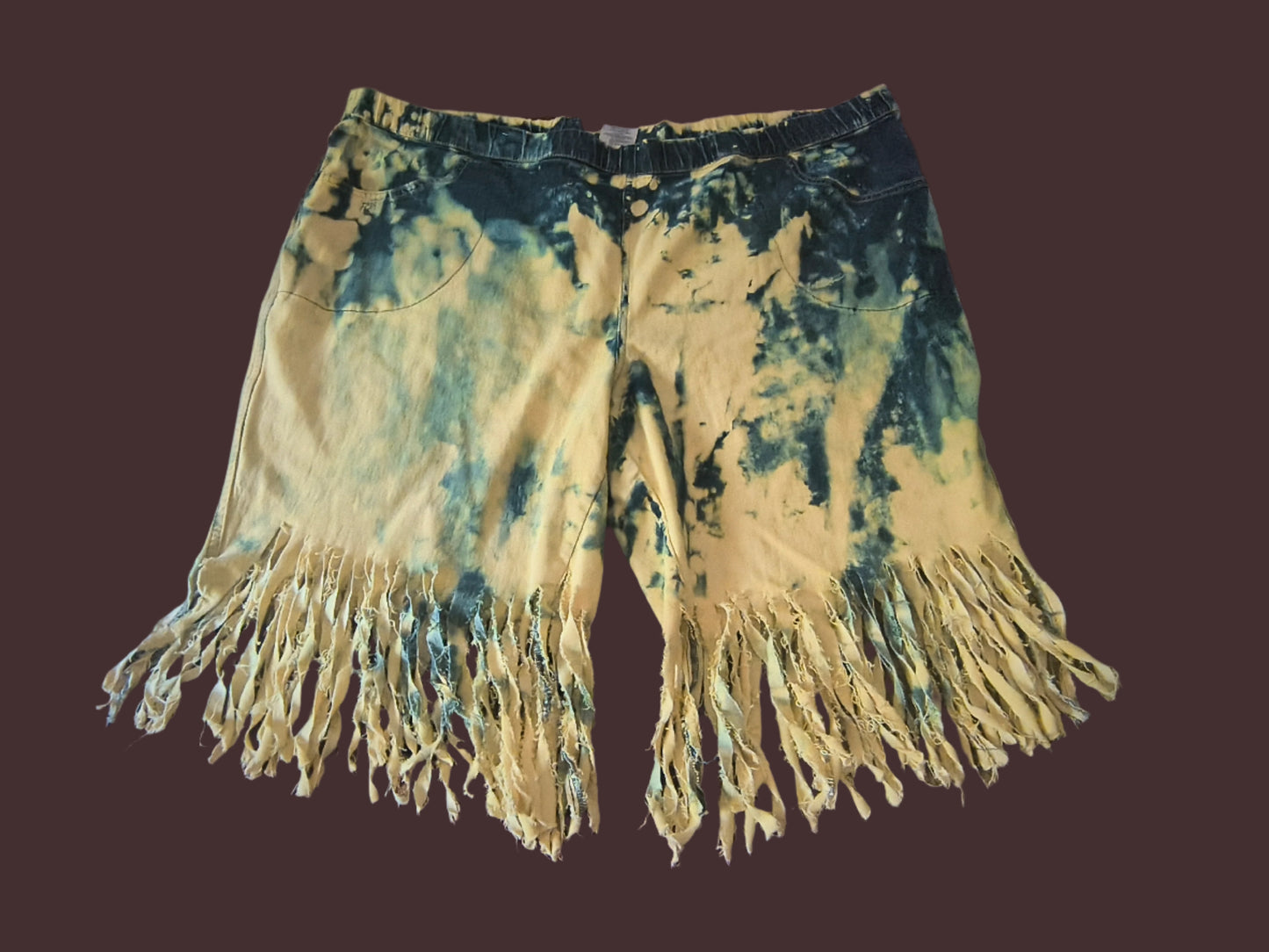 DENIM SHREDDED SHORT PANTS
